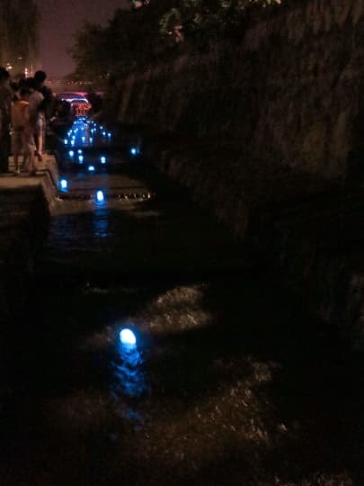 「京の七夕」堀川河上的水燈