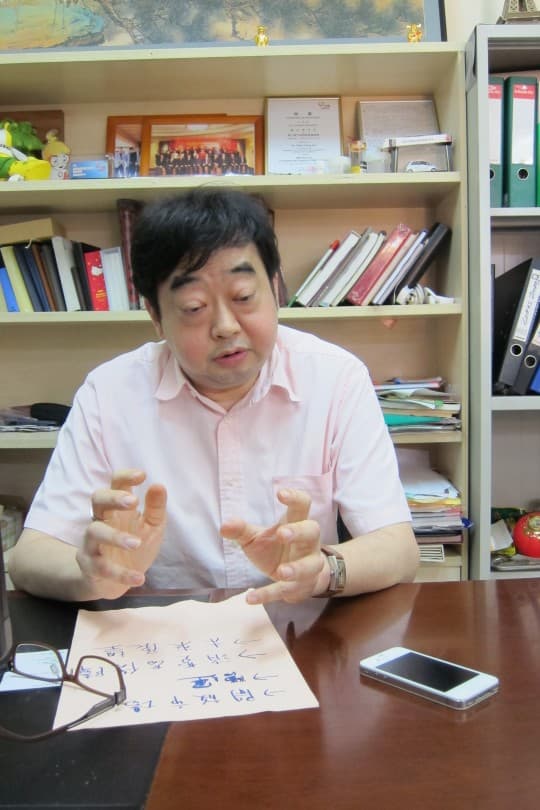 陳永源又批評電訊局一直不作為，即使不合事宜的罰款條文也不見修改。