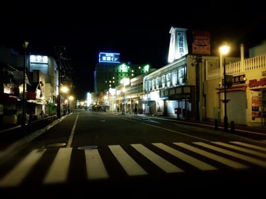 晚上的函館市中心