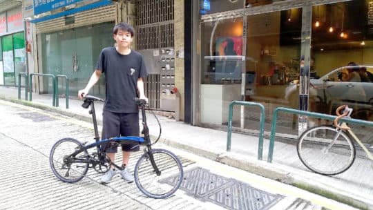 張尤聰表示，單車出行非常方便，不再擔心找車位和塞車。