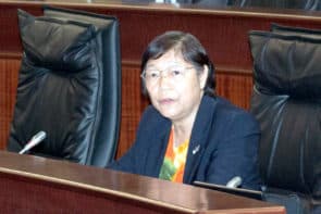 立法會直選議員關翠杏。