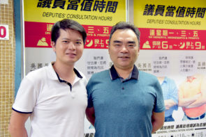 民主新動力第2候選人陳國成 (左) 第3候選人李漫洲 (右) 。
