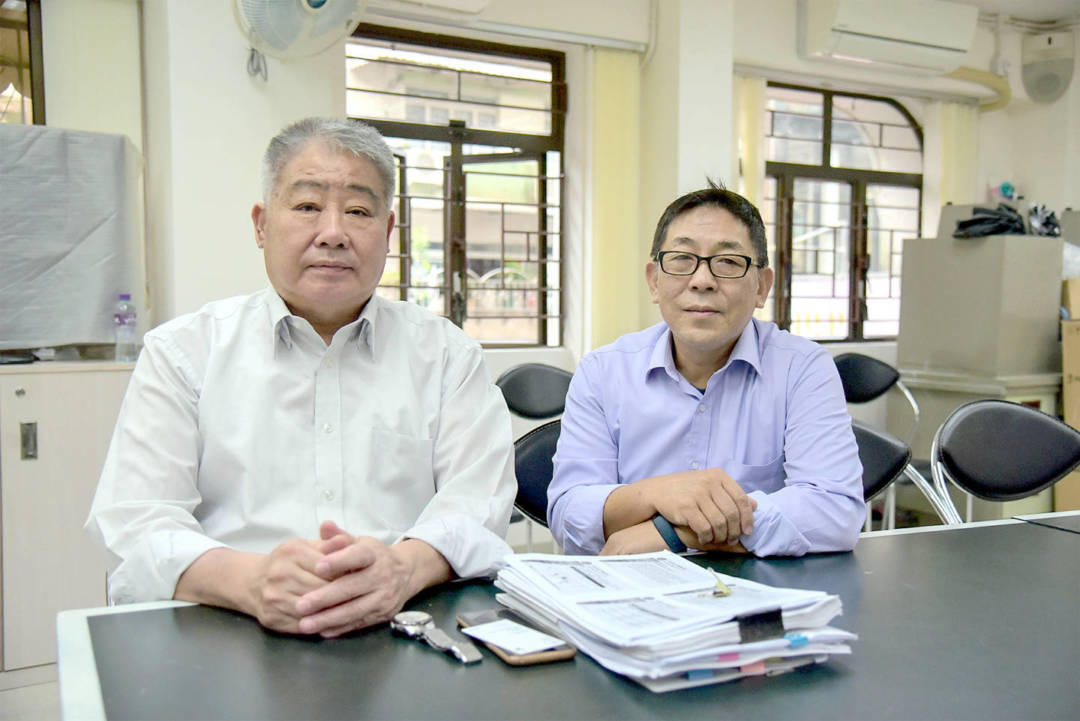 西菜麵飽公會前理事長、現任常務理事梁全（左），現任理事長謝志威。