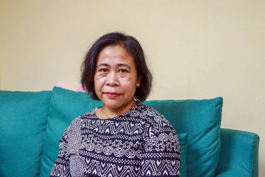 Yunni是本澳印尼移工工會（IMWU）的領導，她曾港工作十五年，二〇一六來澳工作至今。憶述在港工作初期，很多時聽不懂別人的廣東話、自己講別人又聽不明，惟有常請別人「慢慢講」。