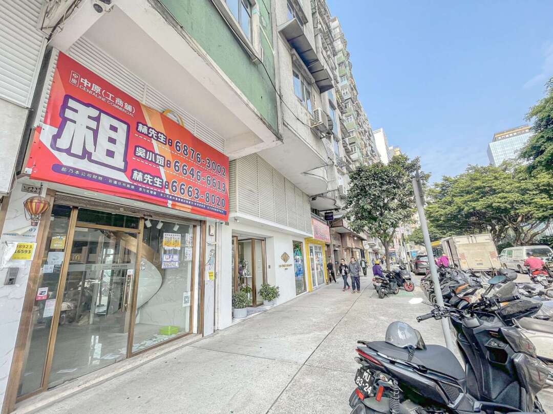 有網上意見指，本澳疫情過後業主即加租，令市場經營更難，不少店鋪「捱唔住」。